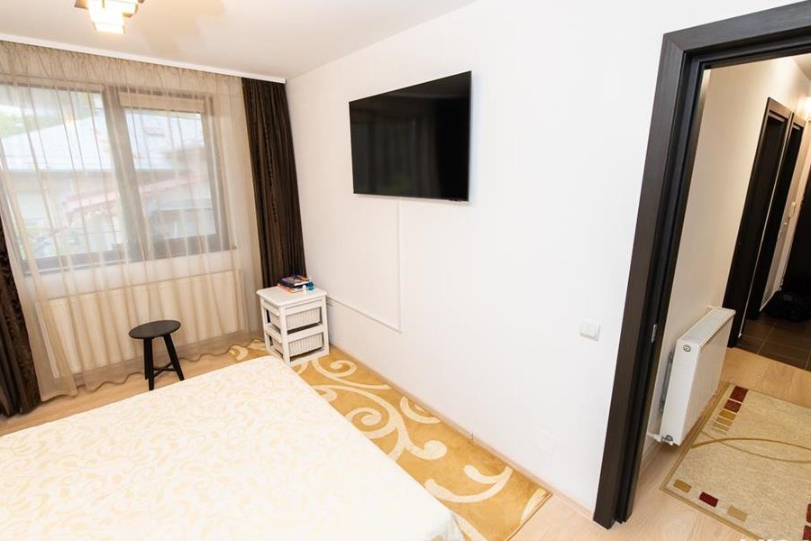 Vanzare apartament 3 camere Bucurestii Noi - loc de parcare inclus