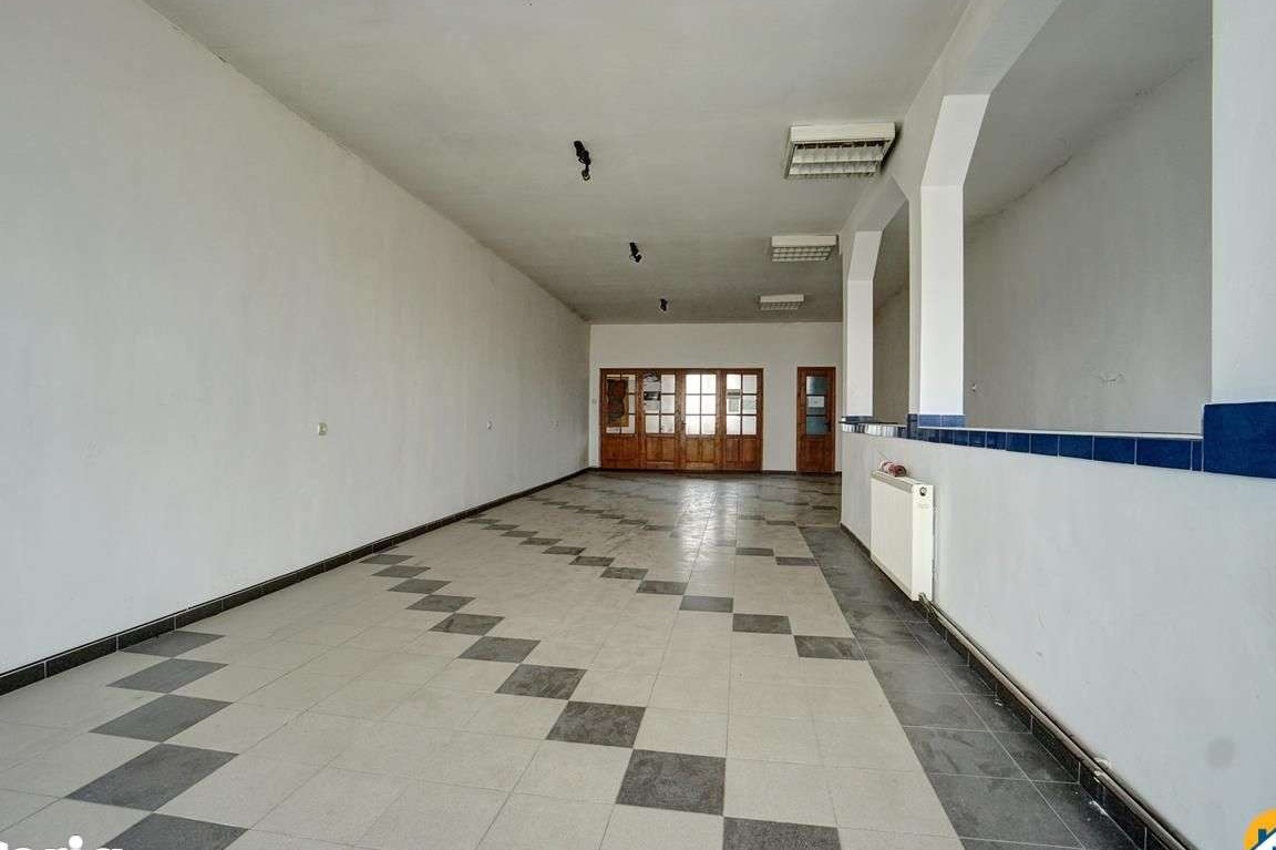 Vanzare casa 120 mp + curte, central, Mihai Viteazu