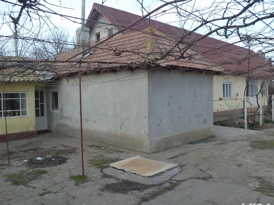 Vanzare casa cu 5 camere+795mp teren, Corbu