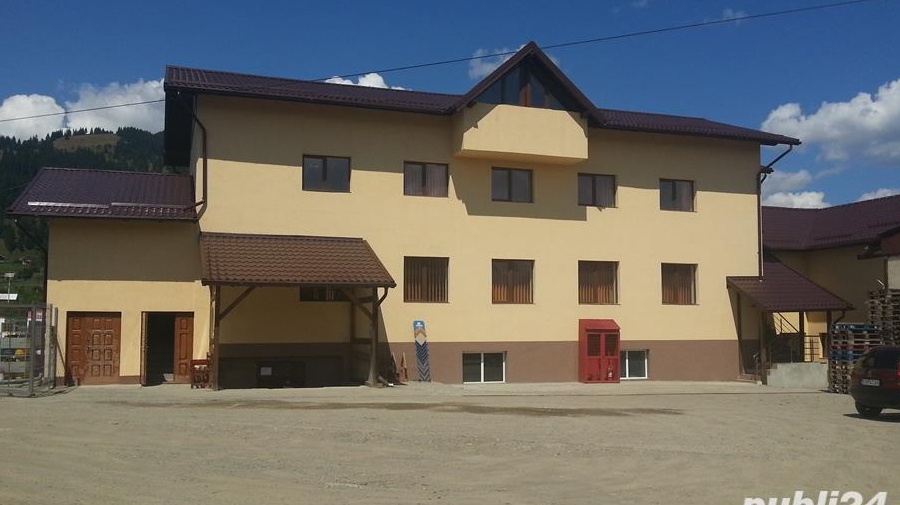 VÂNZARE CLĂDIRE