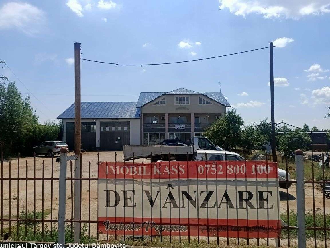 Vanzare cladire birouri P+1+M + hala, iesire Targoviste-Priseaca