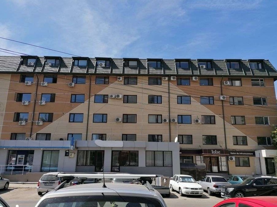 Vanzare cladire P+4E+M Braila