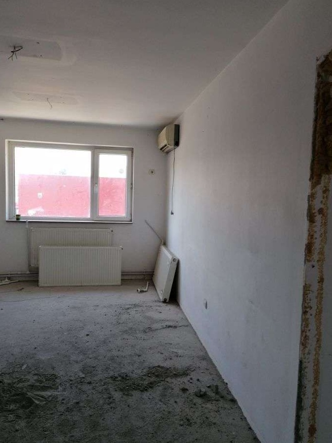 Vanzare cladire P+4E+M Braila