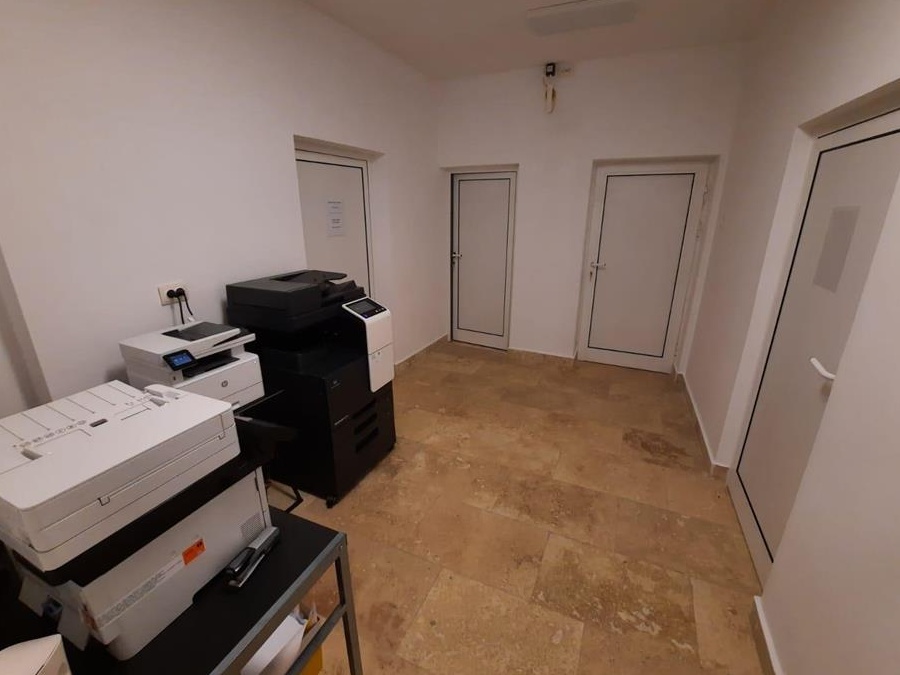 VANZARE Cladire spatii comerciale si birouri P+1E str. Dunarii nr.273, Alexandria