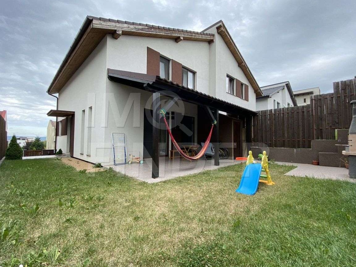 Vanzare duplex in cartierul Buna Ziua