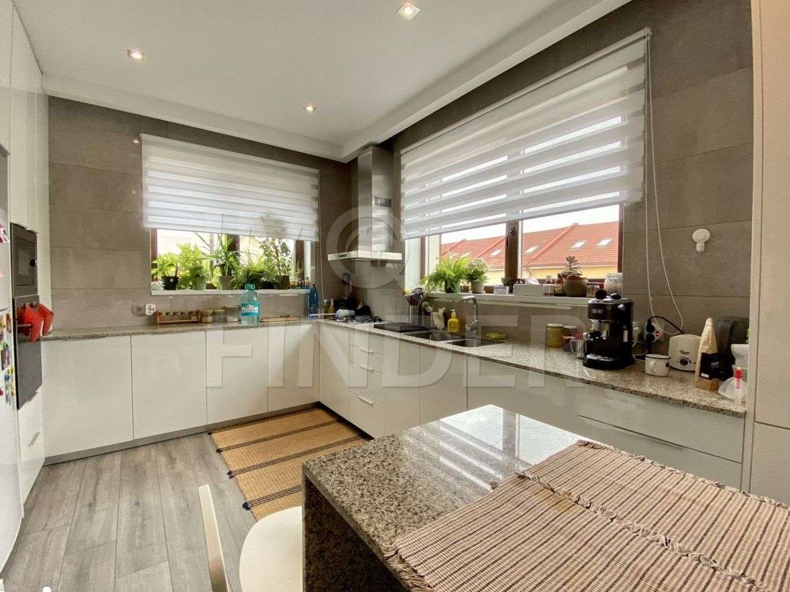 Vanzare duplex in cartierul Buna Ziua