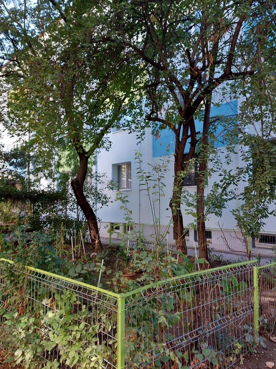 Vanzare garsoniera decomandata,luminoasa, bloc reabilitat recent,zona bună. 37mp
