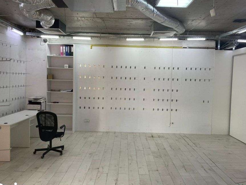 Vanzare spatiu comercial, parter, ultracentral, Dacia, Eminescu, comis