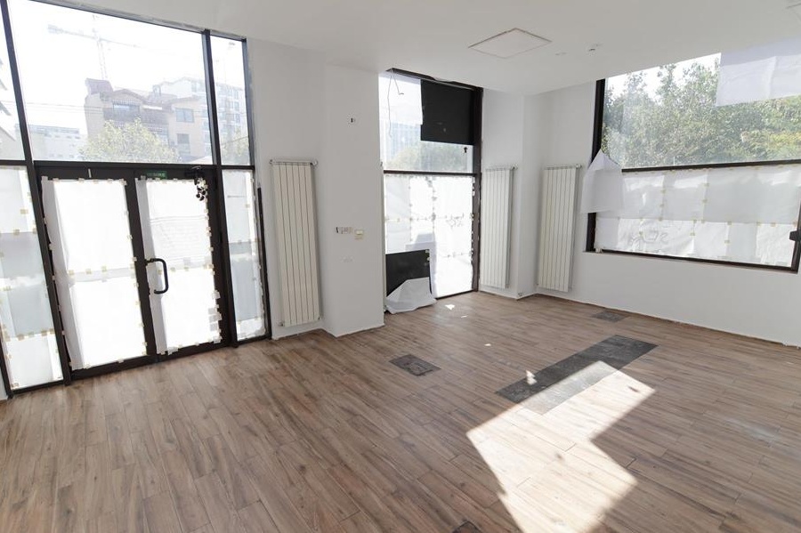 Vanzare Spatiu Comercial Timpuri Noi