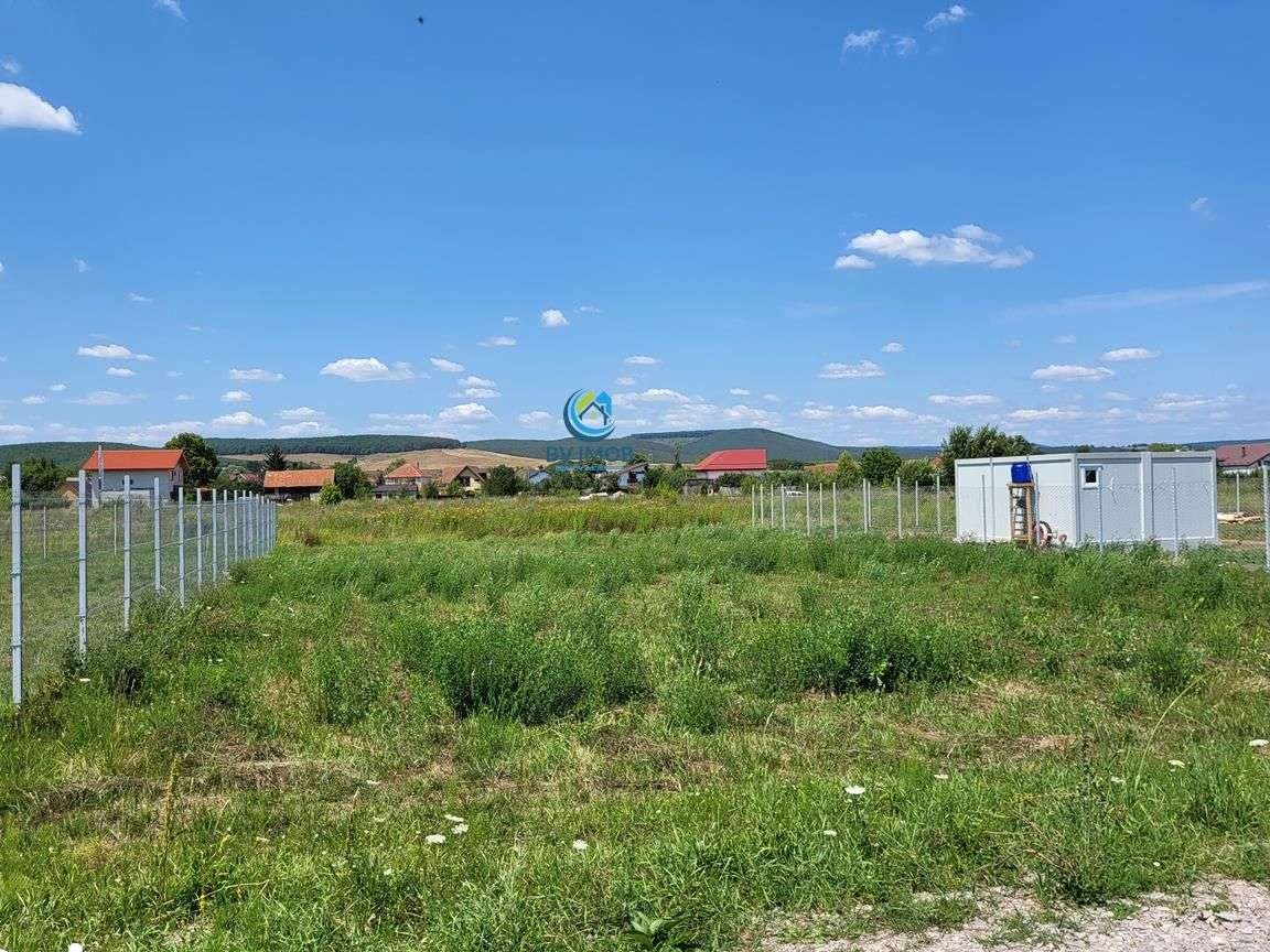 Vanzare Teren Intravilan 870 mp, Podul Oltului