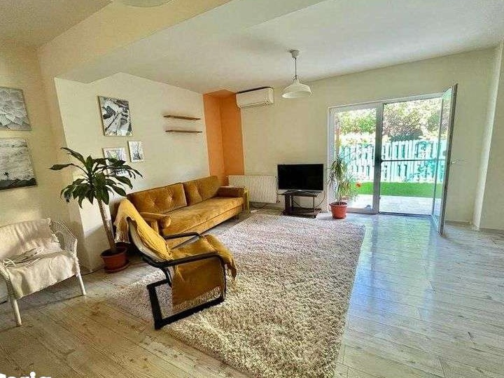 Vanzare Vila Azur