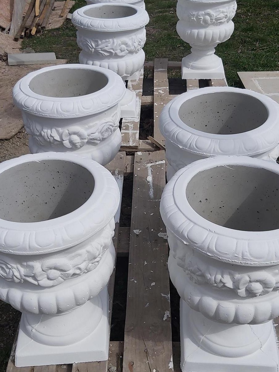 Vaze din beton.