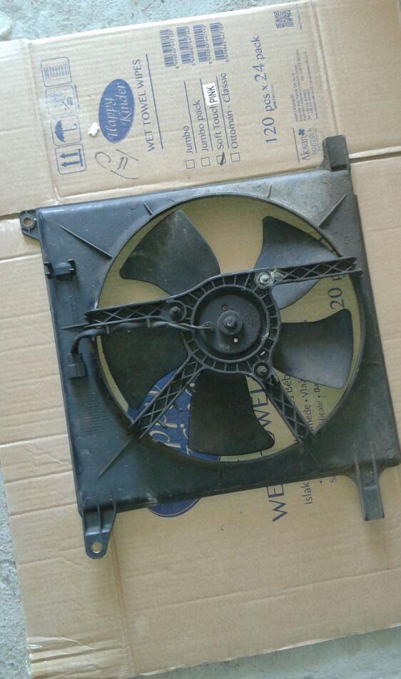 Ventilator AC si apa cielo