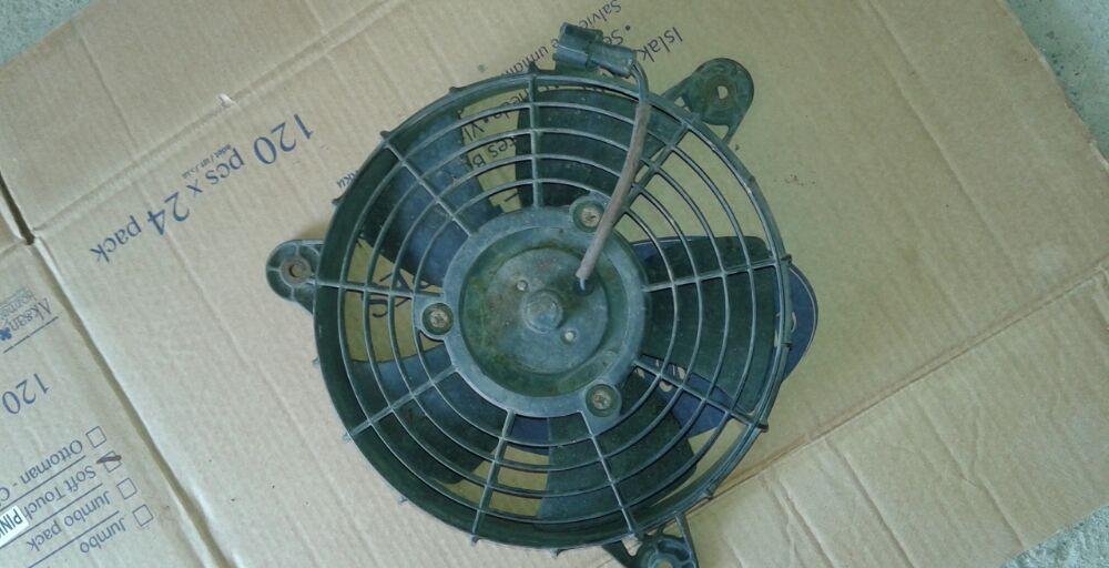Ventilator AC si apa cielo
