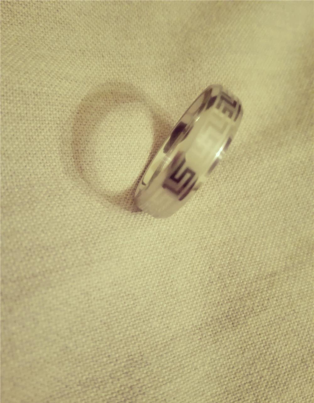 Verigheta unisex silver cu model, diametru 22 mm(2,2 cm)