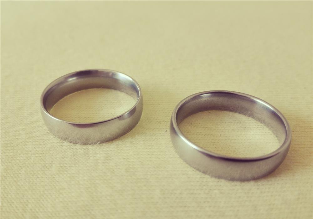 Verighete unisex culoare silver, diametru 21 mm(2,1 cm)/22 mm(2,2 cm), latime 6 mm