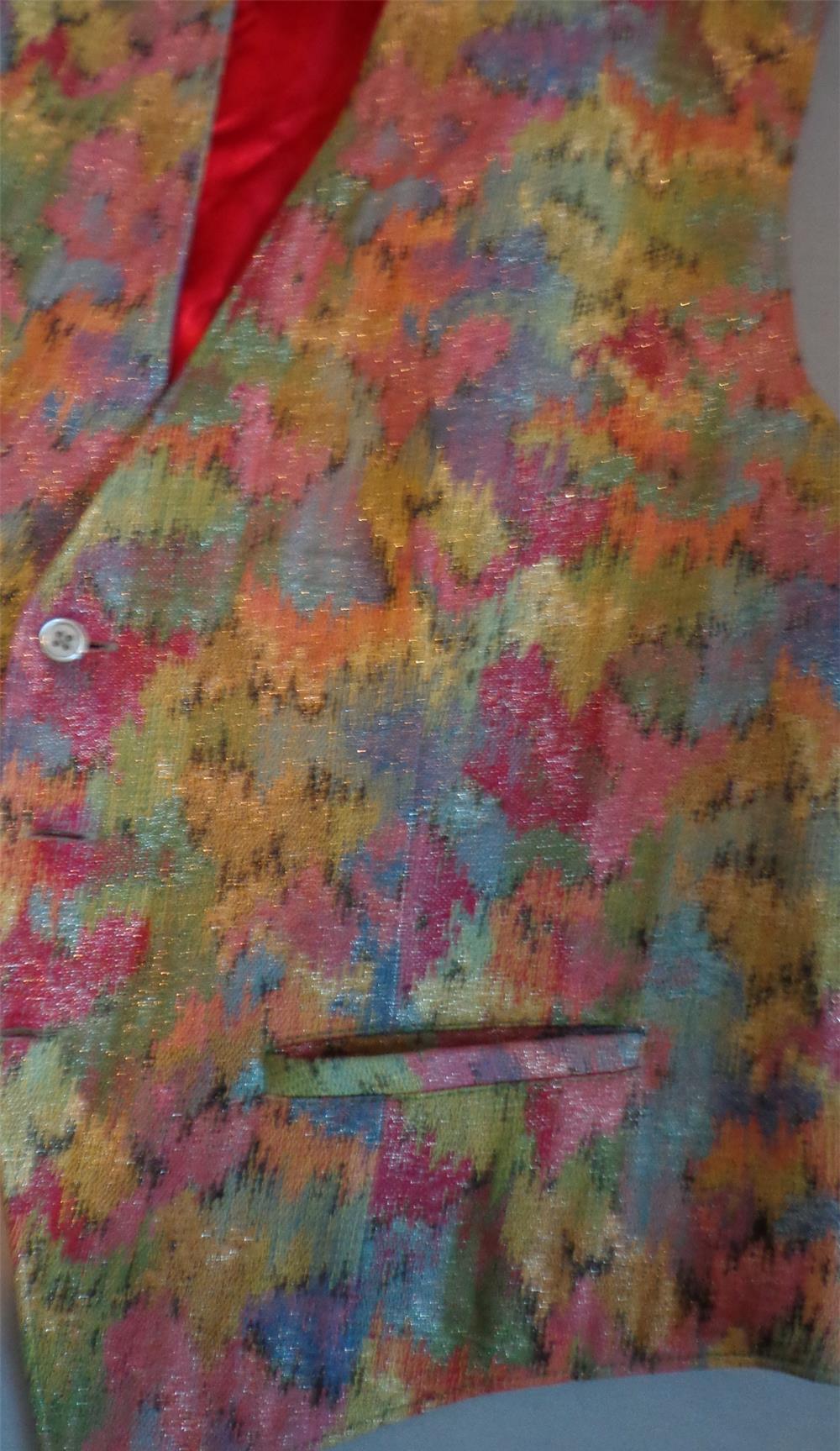 vesta  vesela si eleganta  M