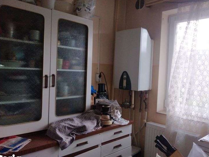 Victoriei - langa Facultate, apartament 3 camere, etaj 3!