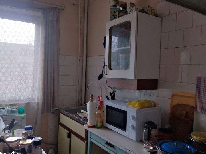 Victoriei - langa Facultate, apartament 3 camere, etaj 3!