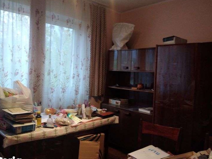 Victoriei - langa Facultate, apartament 3 camere, etaj 3!