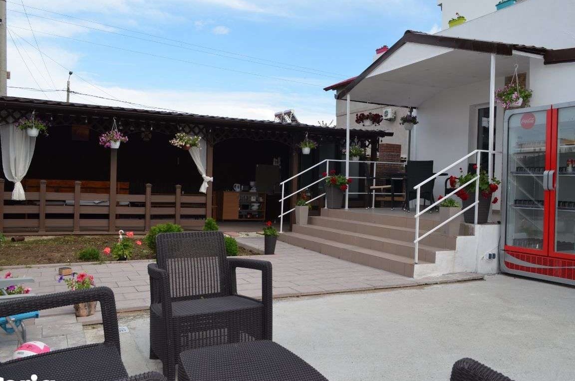 Vila Costinesti D+P+1 15 camere cu bai modernizata la cheie