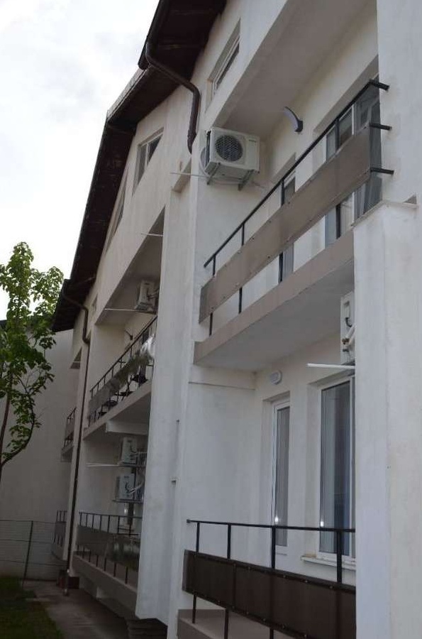Vila Costinesti D+P+1 15 camere cu bai modernizata la cheie