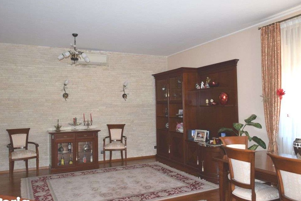 Vila cu finisaje de lux in zona cartierului Zorilor