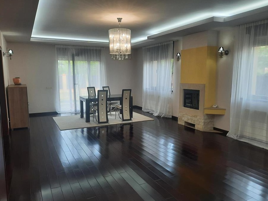 Vila de inchiriat Sisesti-Jandarmeriei