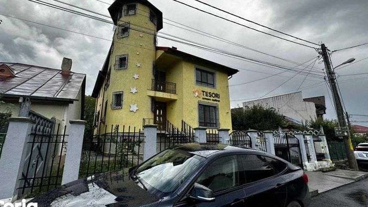 Vila deosebita, pretabila pentru birouri / gradinita / scoala/ IT, ETC