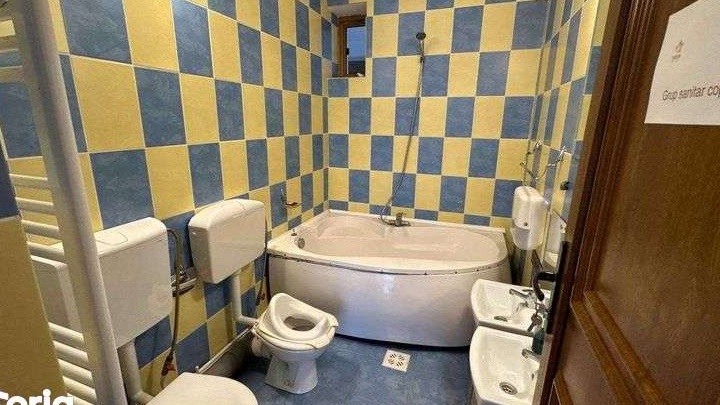 Vila deosebita, pretabila pentru birouri / gradinita / scoala/ IT, ETC