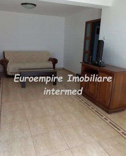 Vila P+1, 6 camere de inchiriat zona Anda