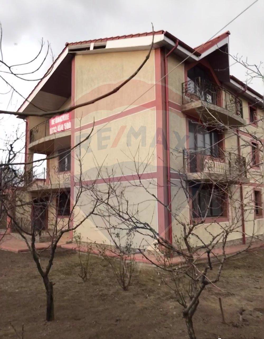 Vila P+2 in Costi,Vanatori de vanzare