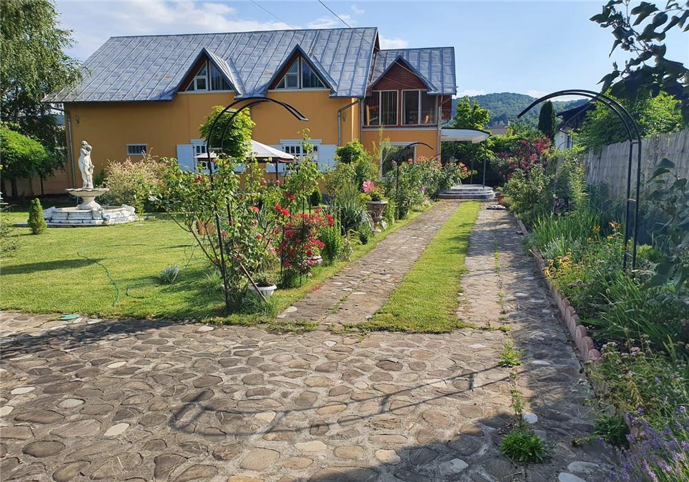 Vila Poiana Campina