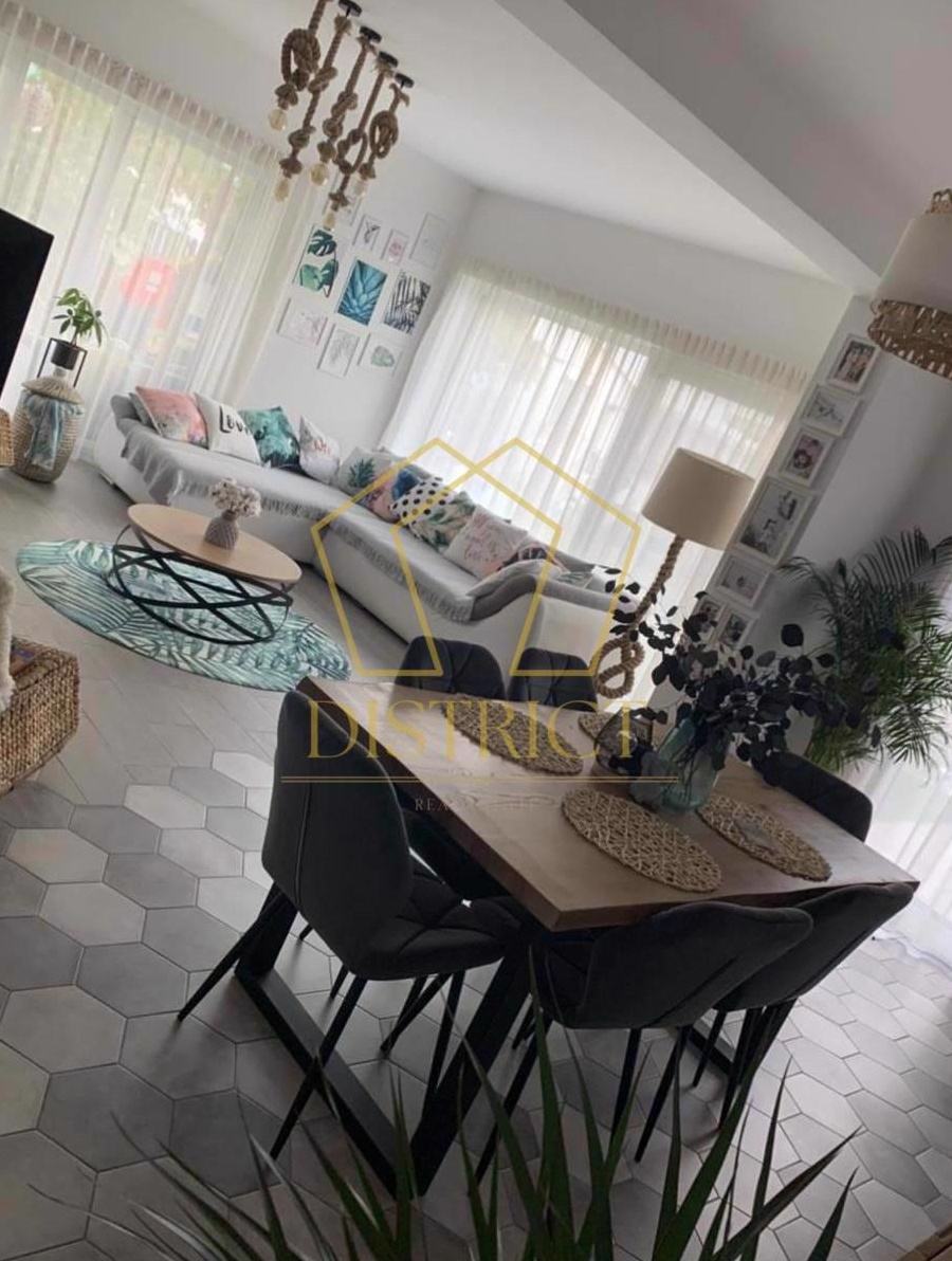 Vila superba cu 4 camere | Ronat