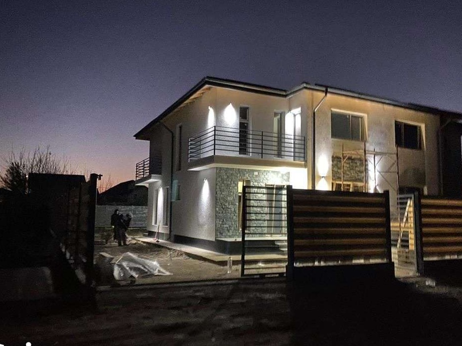 Vila tip duplex || Berceni || 4 Camere