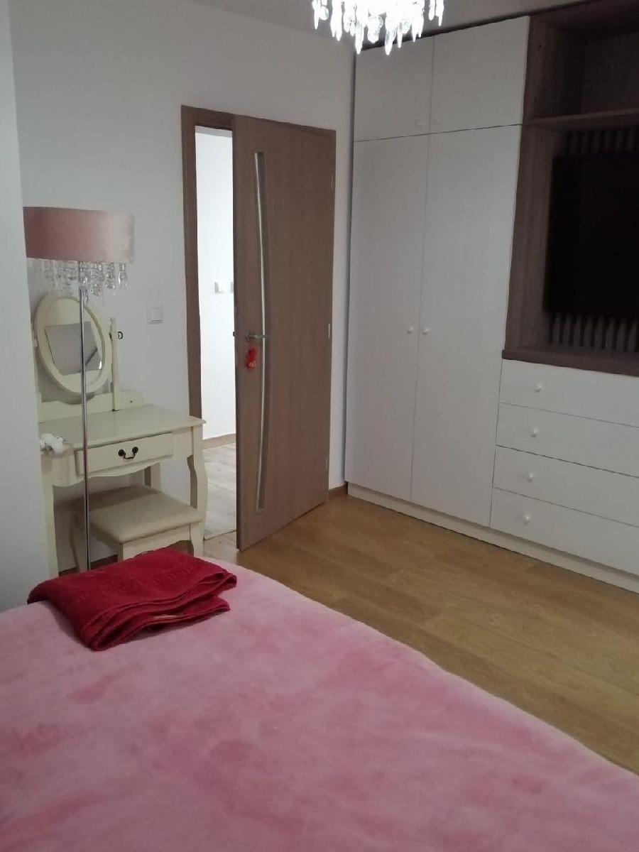 Vila Valea Adanca mob si utilata