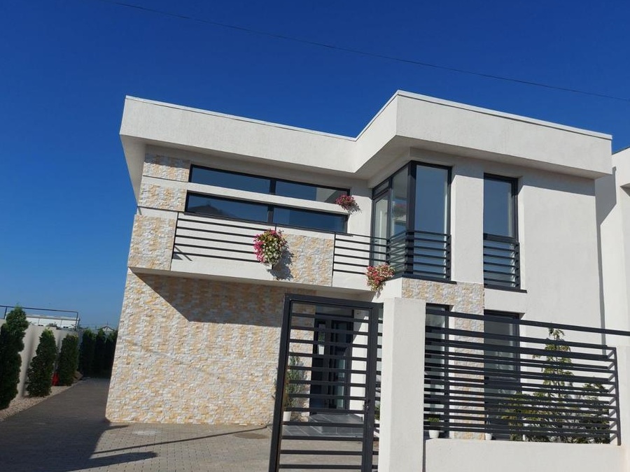 Vila zona Ford