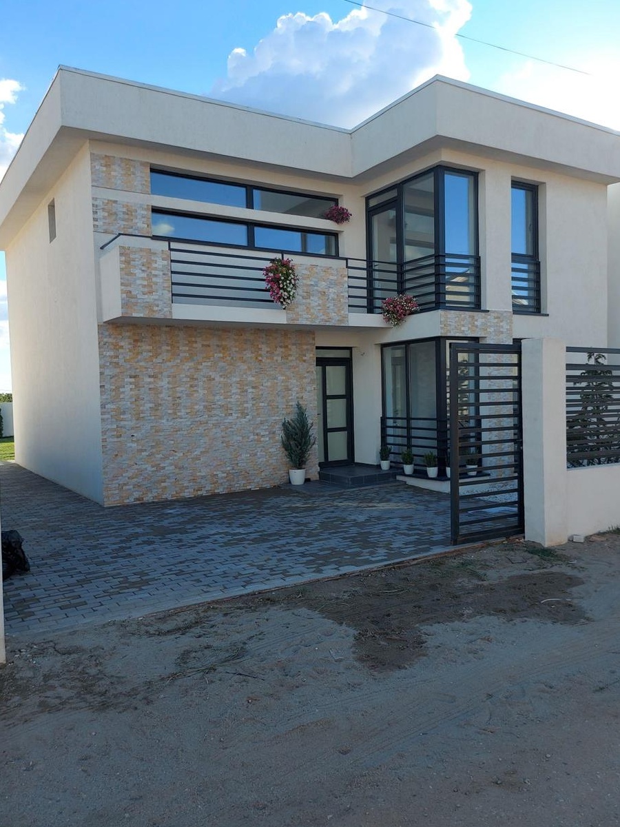 Vila zona Ford