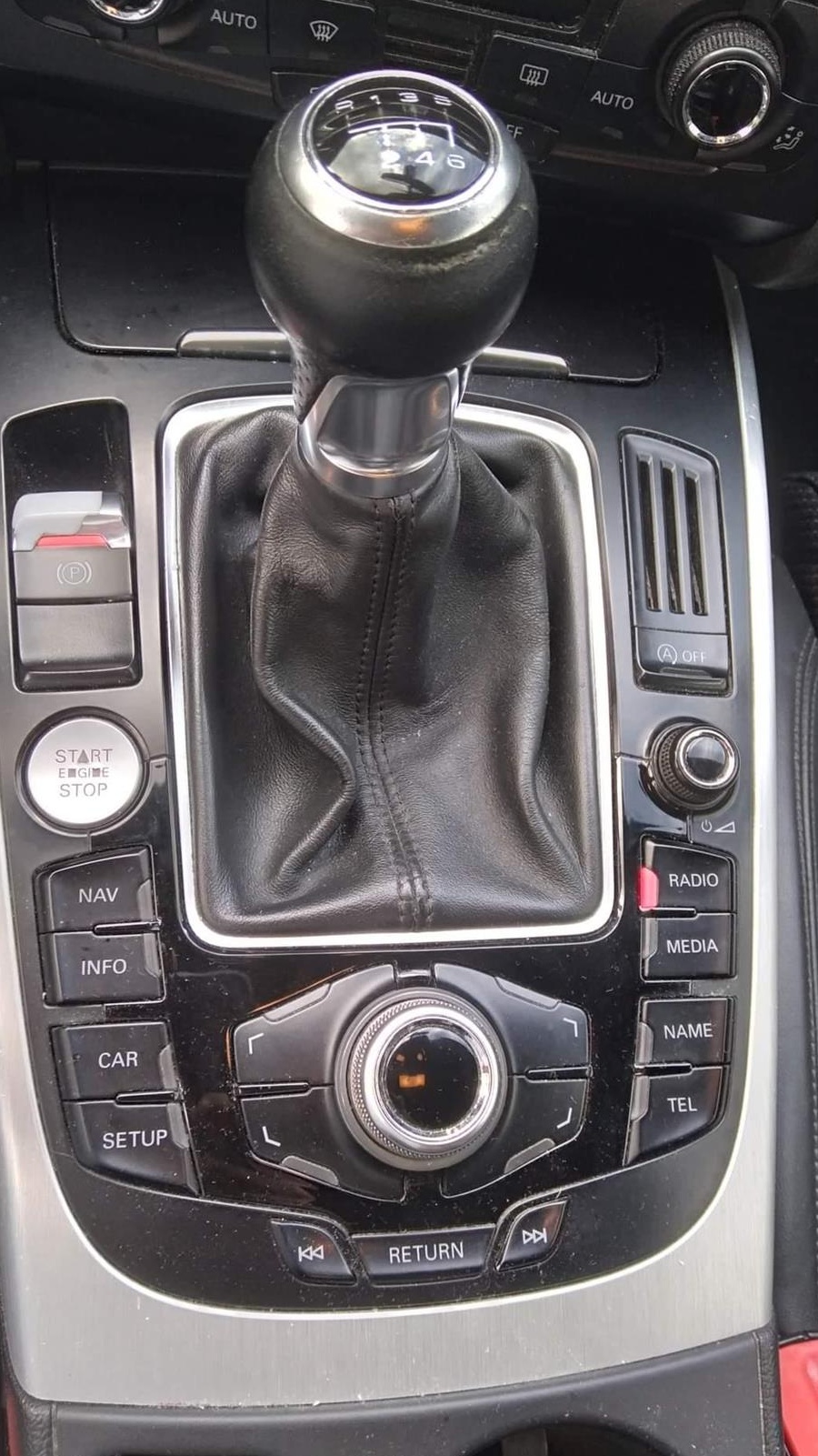 Vînd Audi a5 2011