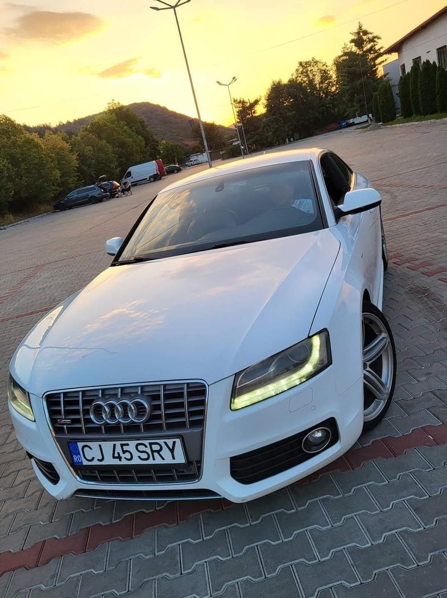 Vînd Audi a5 2011