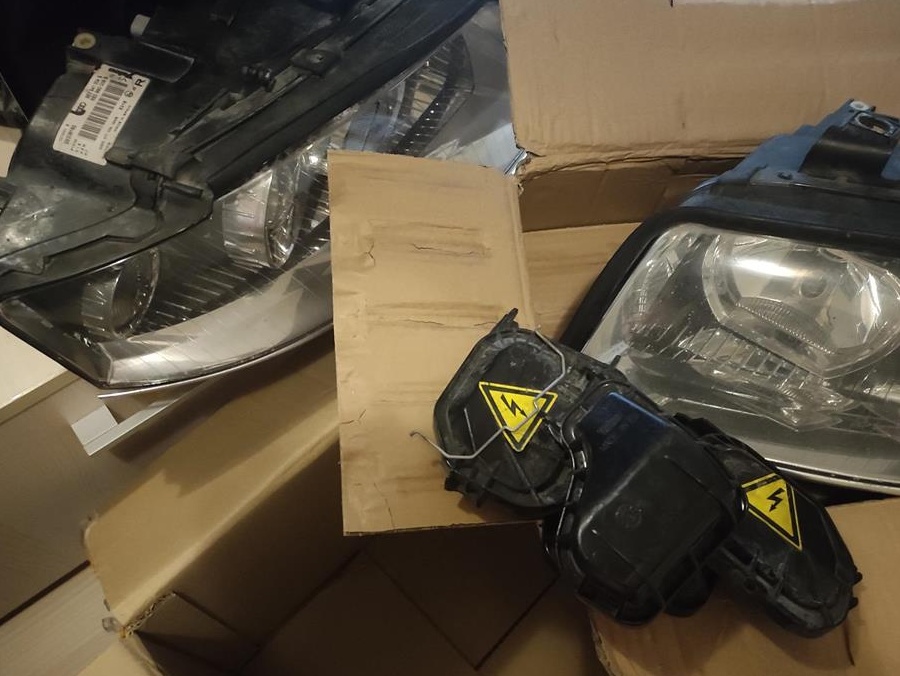 vind faruri audi a4 2001-2005 perfect funtionale