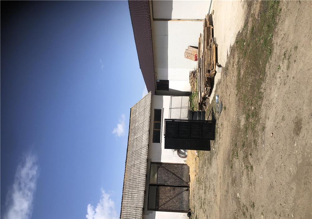 Vind hala și atelier timplarie plus banzic