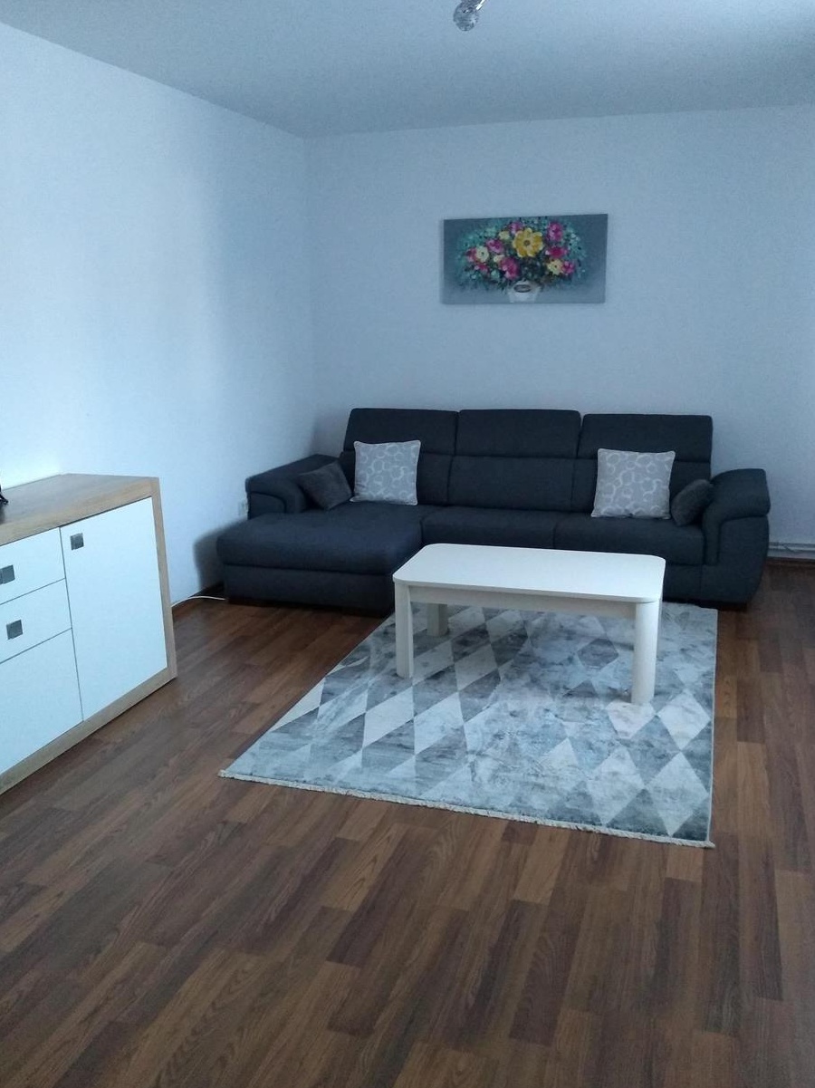 Vind în Agigea apartament in vila plus demisol