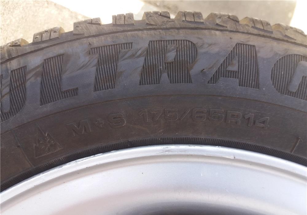 Vind jante de aluminiu cu anvelope de iarna