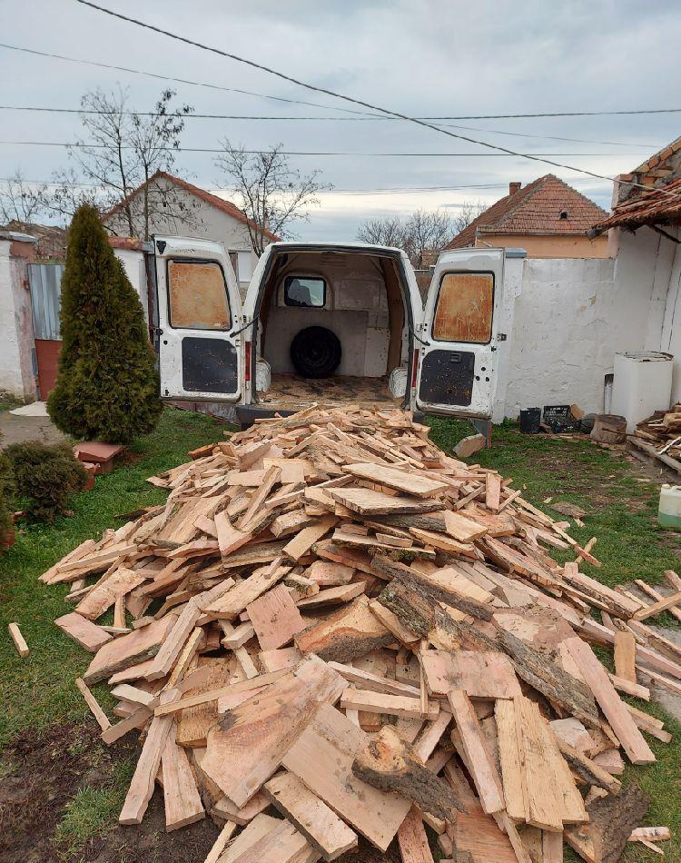 vînd Lemne de foc Deșeuri fag