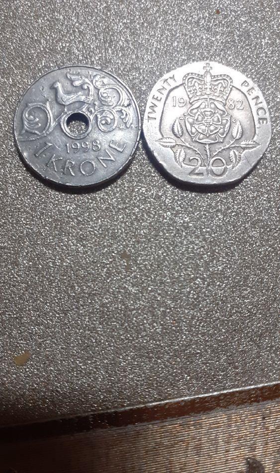 vind monede de colecție