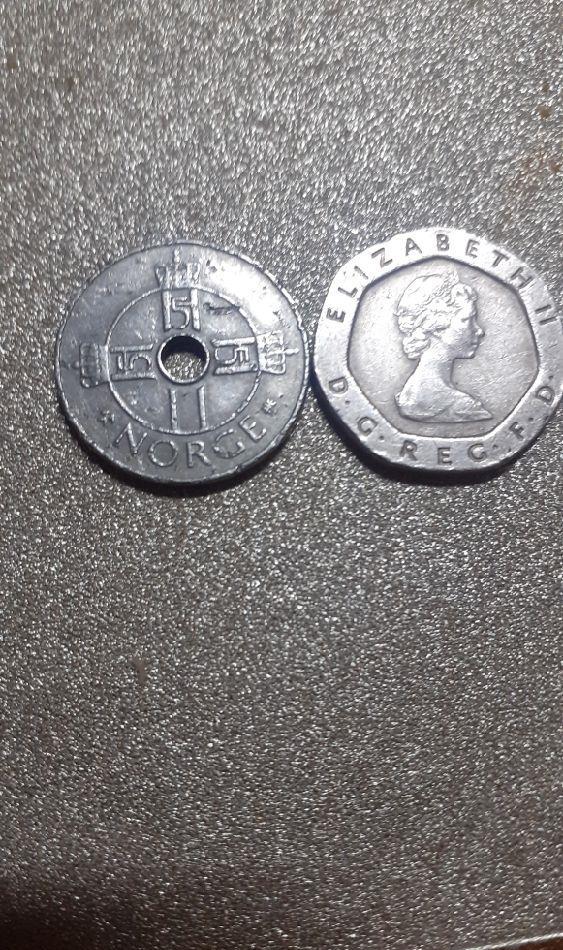 vind monede de colecție