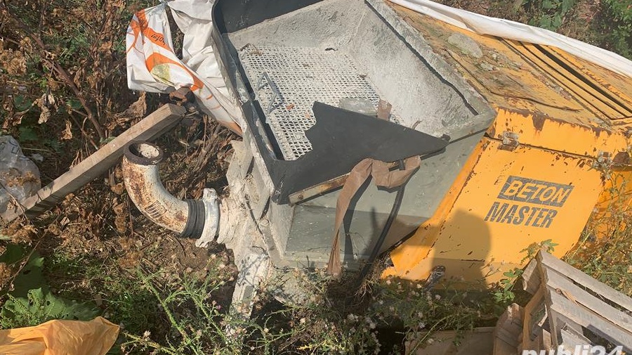 Vînd pompă beton Turbosol