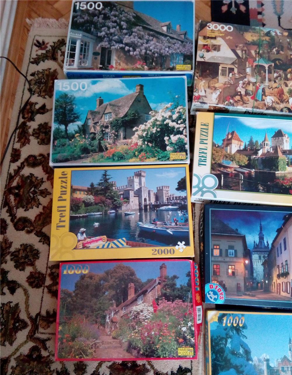 Vind PUZZLES diferite marimi in stare buna