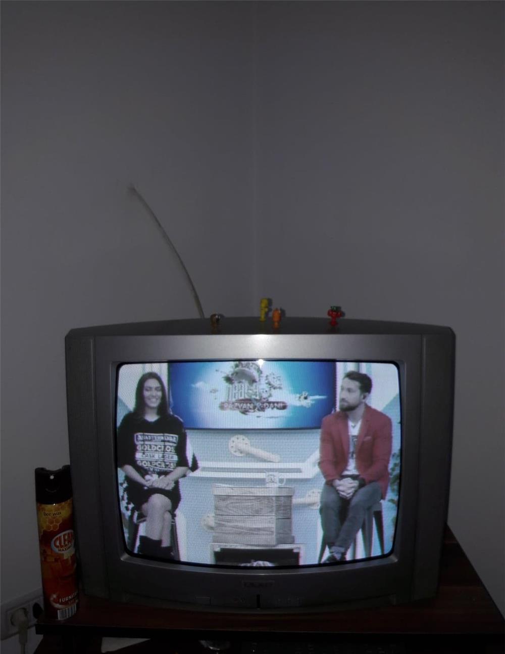 vînd televizor Arctic